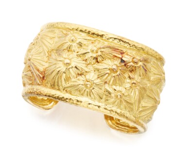 View full screen - View 1 of Lot 26. GOLD CUFF-BRACELET, DAVID WEBB.