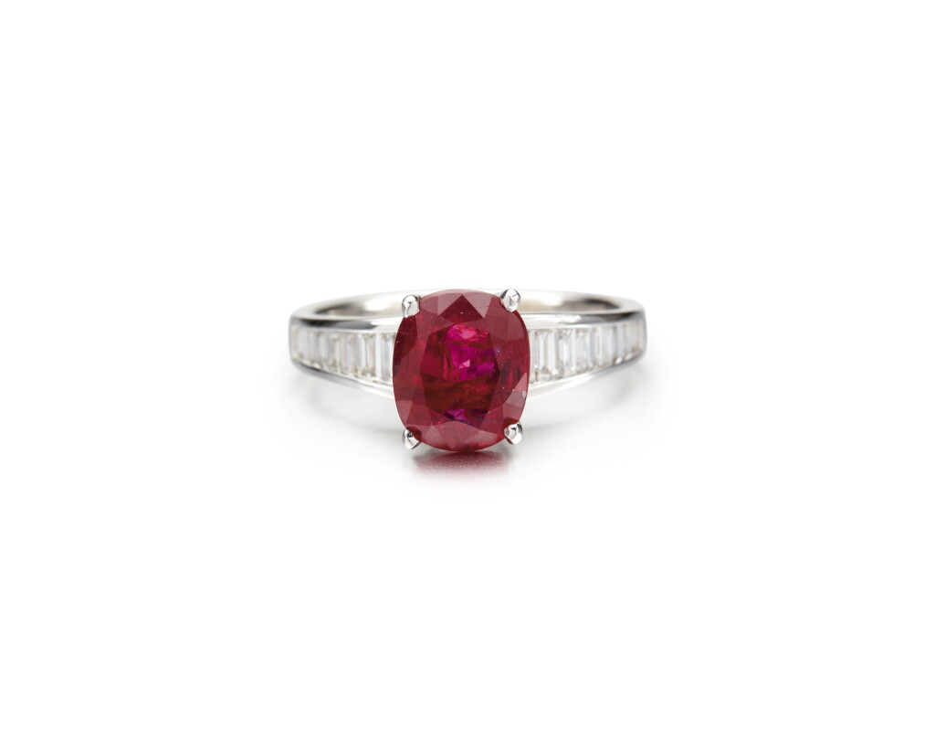 全螢幕檢視 - 查看35RUBY AND DIAMOND RING的1