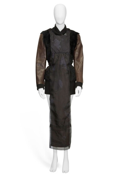 View full screen - View 1 of Lot 122. Martin Margiela, Fall-Winter 2002-2003, similar to look 8 | Martin Margiela, Artisanal, Automne-Hiver 2002-2003, similaire au look 8.