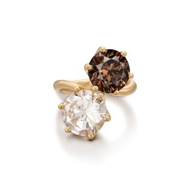 View full screen - View 1 of Lot 1837. Fancy Dark Orangy Brown Diamond and Diamond Ring | 5.07克拉 暗彩橙棕色鑽石 及 鑽石 戒指.