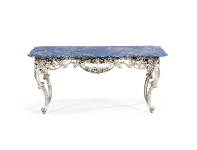 View full screen - View 1 of Lot 20. A COFFEE-TABLE WITH SILVER FEET, THE TABLE TOP APPLIED WITH LAPIS LAZULI, MAZZETTI, MILAN, CIRCA 1950 | TABLE BASSE À PIÈTEMENT EN ARGENT ET PLATEAU PLAQUÉ DE LAPIS LAZULI PAR MAZZETTI, MILAN, VERS 1950.