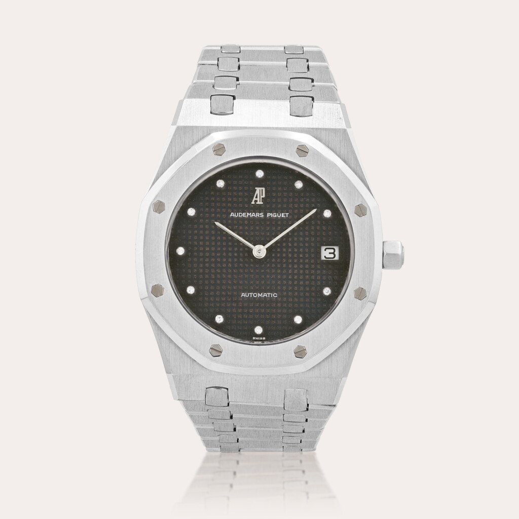 View full screen - View 1 of Lot 398. Royal Oak 'Jumbo', reference 5402BC Montre bracelet en or blanc avec date et index diamant | White gold wristwatch with date, diamond-set indexes and bracelet Vers 1979 | Circa 1979.