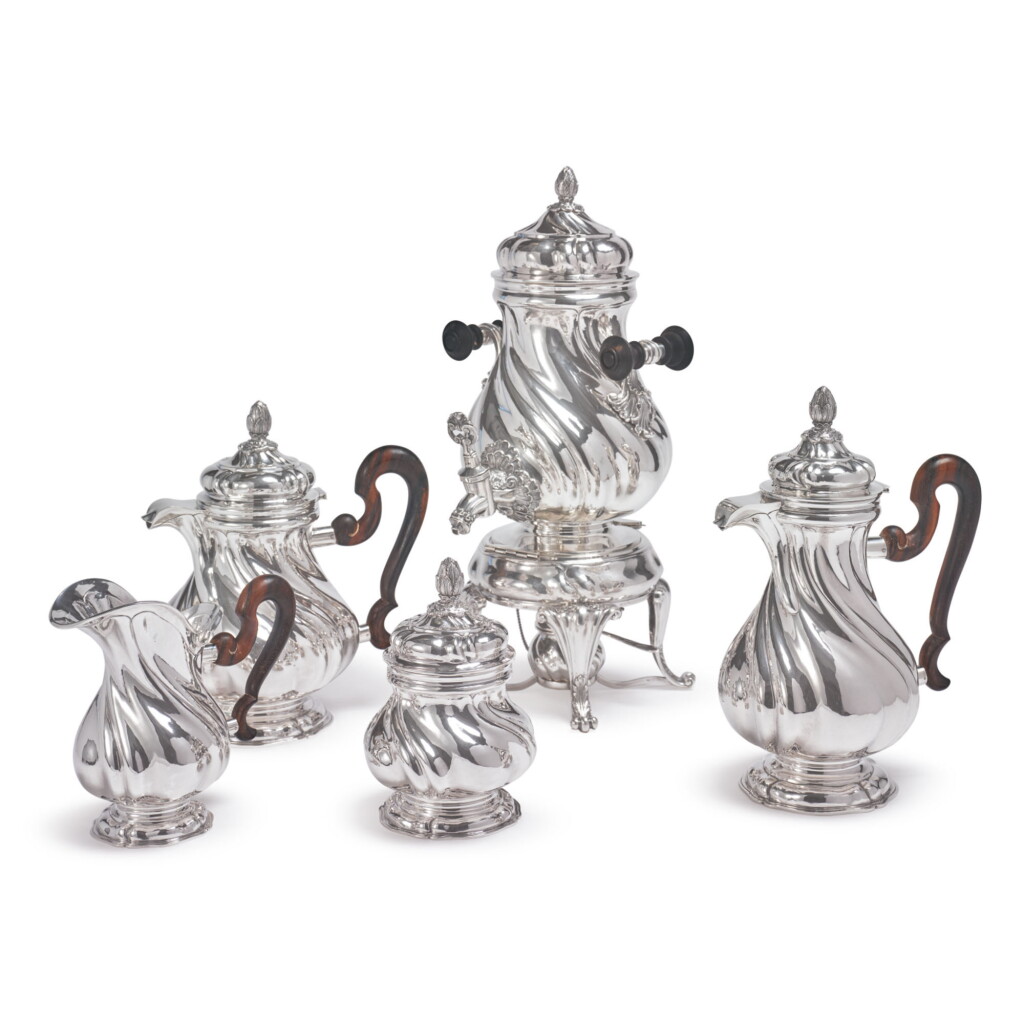 View full screen - View 1 of Lot 930. A FIVE-PIECE ITALIAN SILVER TEA AND COFFEE SET, BUCCELLATI, 20TH CENTURY.