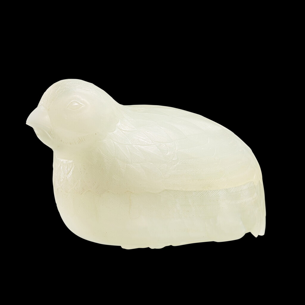 View full screen - View 1 of Lot 3607. A white jade 'quail' box and cover Qing dynasty, Qianlong period | 清乾隆 白玉鵪鶉盒.