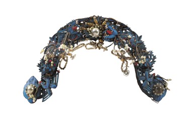 View full screen - View 1 of Lot 382. A rare kingfisher feather and pearl headdress China, Qing Dynasty, 18th-19th century.