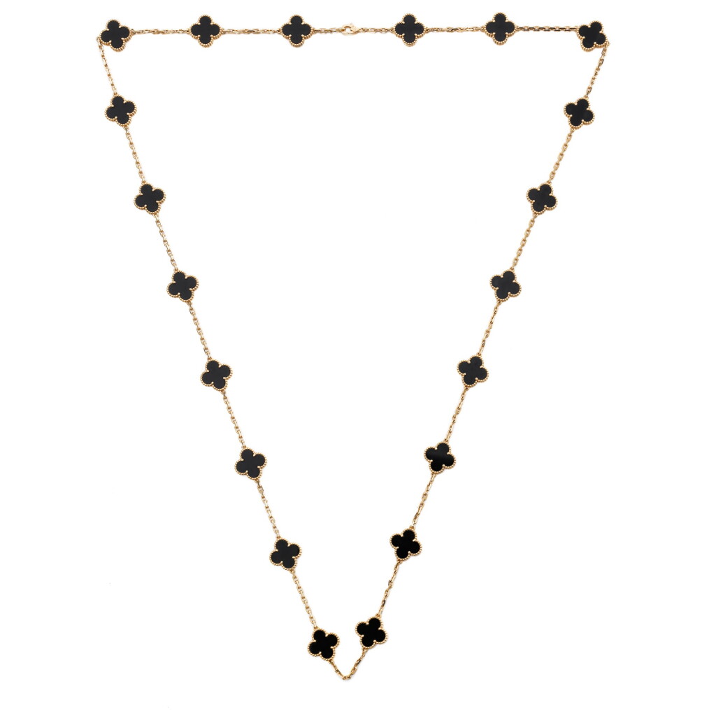 View full screen - View 1 of Lot 218. Sautoir or et onyx, "Alhambra" | Gold and onyx necklace, 'Alhambra'.