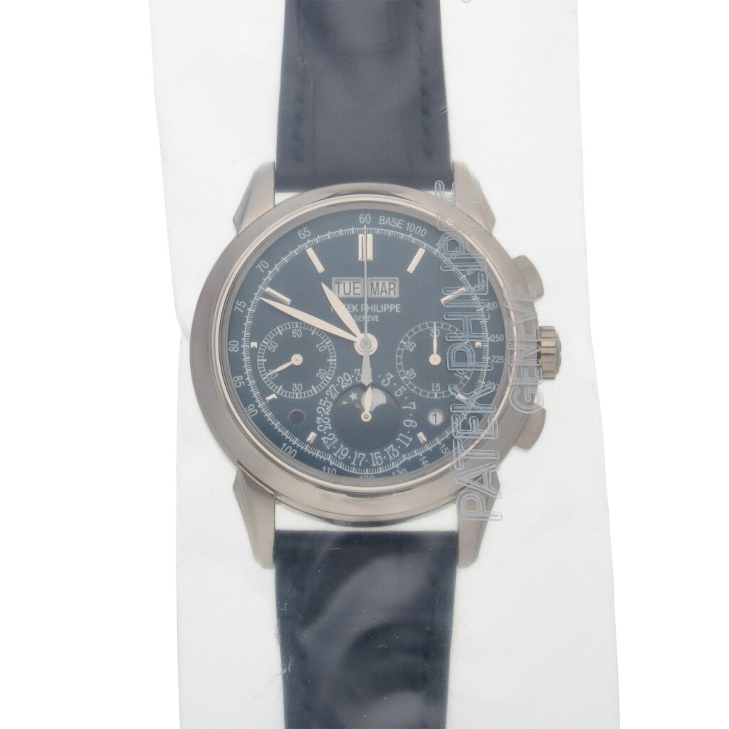 View full screen - View 1 of Lot 139. Ref. 5270G-014 Sealed white gold perpetual calendar chronograph wristwatch with moon phase, leap-year and day/night indication Circa 2014 | 百達翡麗 | 5270G-014型號白金萬年曆計時腕錶備月相、閏年及晝夜顯示,連密封包裝,年份約2014.