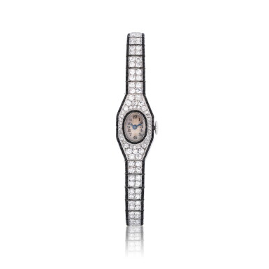 View full screen - View 1 of Lot 33. Montre bracelet de dame diamants et onyx | Lady's diamond and onyx bracelet watch.