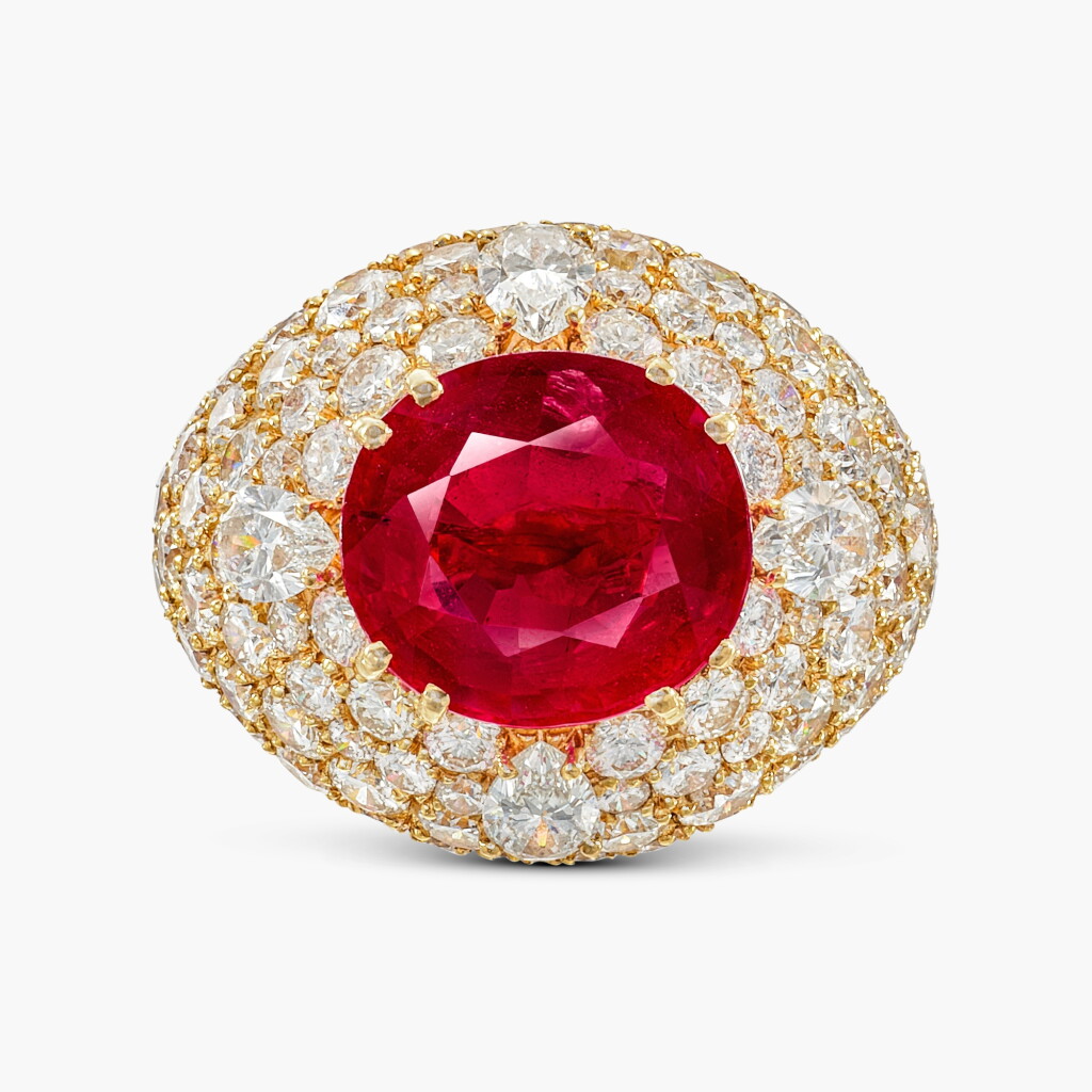 View full screen - View 1 of Lot 1698. Ruby and Diamond Ring | 5.11克拉 天然 「緬甸」未經加熱紅寶石 配 鑽石 戒指.