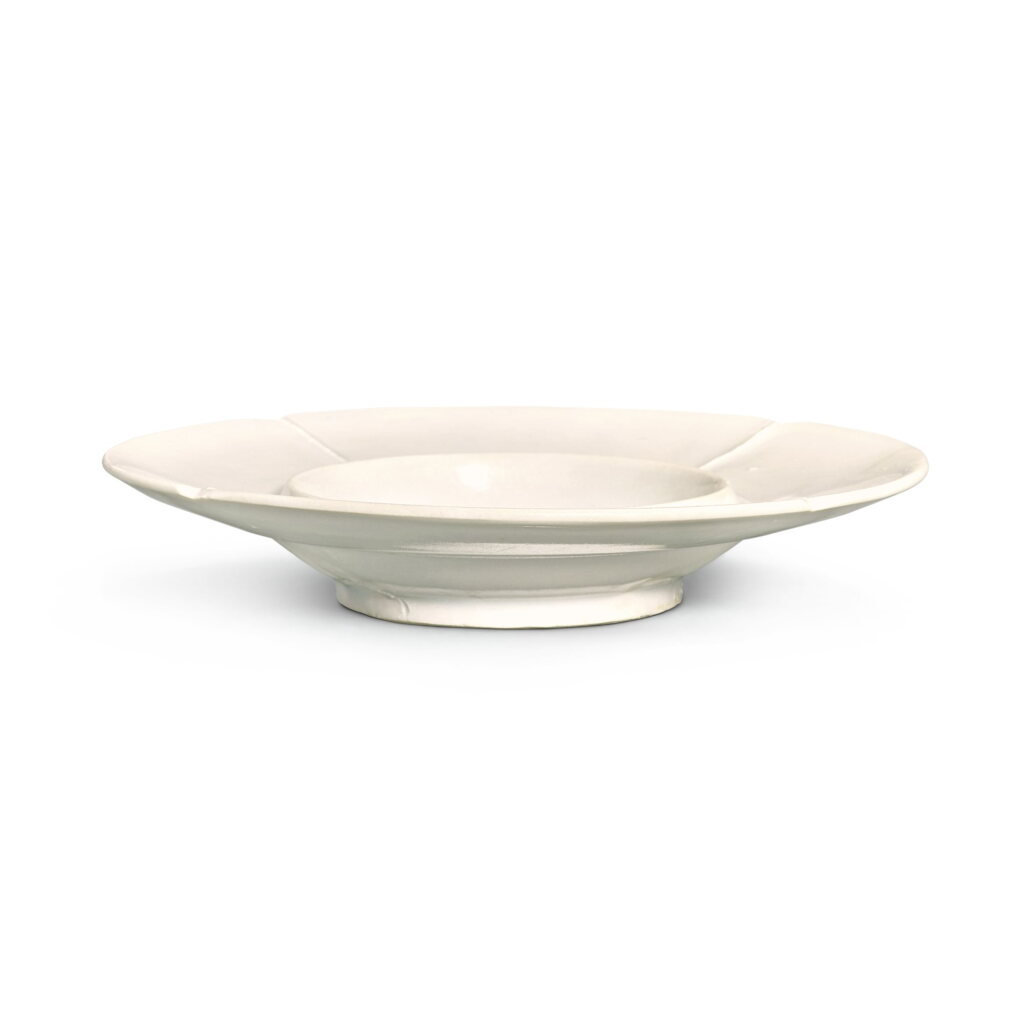 View full screen - View 1 of Lot 5867. A Ding-type white-glazed lobbed cup stand, Northern Song dynasty | 北宋 定窰系白釉盞托.