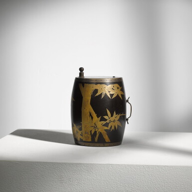 View full screen - View 1 of Lot 17. A Kodaiji-style sake barrel | Edo period, 17th century.
