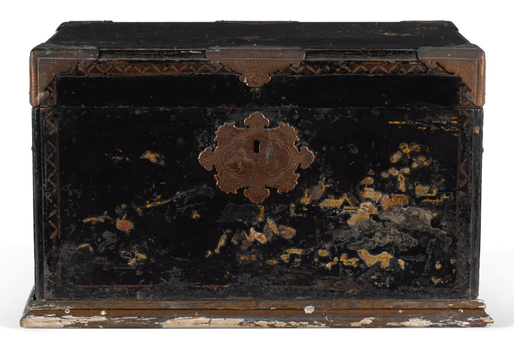 View full screen - View 1 of Lot 26. A JAPANESE EXPORT BRASS-MOUNTED LACQUER CHEST, EARLY 18TH CENTURY.