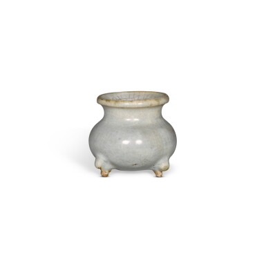 View full screen - View 1 of Lot 94. A small 'Jun' blue-glazed tripod censer, Northern Song / Jin dynasty.