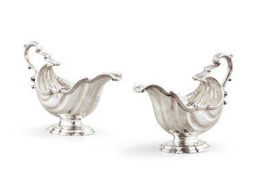 View full screen - View 1 of Lot 85. A pair of George IV silver sauce tureens, Edward Barnard & Sons, London, 1831-1832 | Paire de saucières en argent par Edward Barnard & Sons, Londres, 1831-1832.