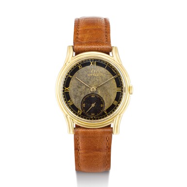 View full screen - View 1 of Lot 2204. OMEGA | A YELLOW GOLD WRISTWATCH, CIRCA 1940 | 奧米茄 | 黃金腕錶,機芯編號9338626,錶殼編號10155984,約1940年製.
