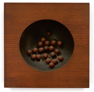 View full screen - View 1 of Lot 71. POL BURY | 20 BOULES DANS UNE FORME CONCAVE.