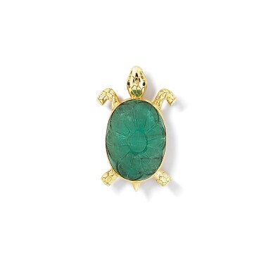 View full screen - View 1 of Lot 132. Pendentif émeraude et or | Emerald and gold pendant.