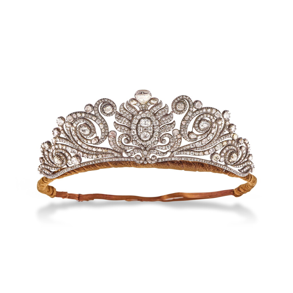 View full screen - View 1 of Lot 260. Diamond Tiara, Circa 1800 | 鑽石 冠冕, 年份約1800.