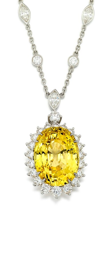 View full screen - View 1 of Lot 1673. Yellow Sapphire and Diamond Pendent Necklace | 蒂芙妮 | 25.61克拉 天然黃色剛玉 配 鑽石 項鏈.