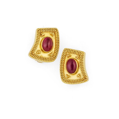 View full screen - View 1 of Lot 101. ILIAS LALAOUNIS | PAIRE DE CLIPS D'OREILLE RUBIS | PAIR OF RUBY EAR CLIPS.