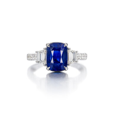 View full screen - View 1 of Lot 1775. Sapphire and Diamond Ring | 3.61克拉 天然「斯里蘭卡」未經加熱藍寶石 配 鑽石 戒指.