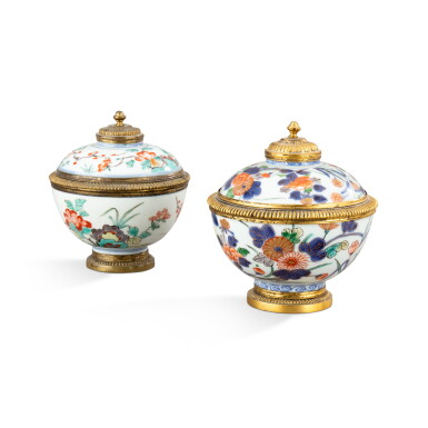View full screen - View 1 of Lot 102. Two porcelain bowls, Japan, 18th with gilt-bronze mounts, French Régence style, 19th century | Deux coupes couvertes en porcelaine du Japon du XVIIIe siècle et monture de bronze doré de style Régence, XIXe siècle.