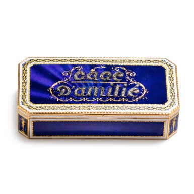 View full screen - View 1 of Lot 304. A jewelled gold and enamel snuff box, probably Jean-George Remond, Geneva, circa 1783-1792 | Tabatière en or, émai et pierres précieusesl, probablement par Jean-Georges Rémond, Genève, vers 1783-1792..