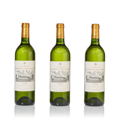 View full screen - View 1 of Lot 29. Château La Mission Haut-Brion Blanc 2019 (6 BT).