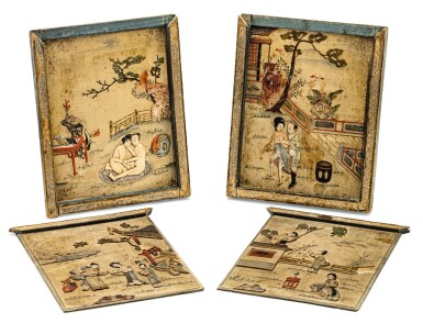 View full screen - View 1 of Lot 68. DEUX PANNEAUX INCRUSTÉS À DÉCOR DE SCÈNES COURTOISES DYNASTIE QING, XVIIIE-XIXE SIÈCLE | 清十八至十九世紀 絲板嵌芙蓉石春宮圖册 二開冊 | Two painted and embellished erotic panels, Qing Dynasty, 18th/19th century.