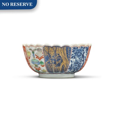 View full screen - View 1 of Lot 236. A Small Chinese Export Verte-Imari Bowl Qing Dynasty, Kangxi Period | 清康熙 五彩博古花卉圖小盌.