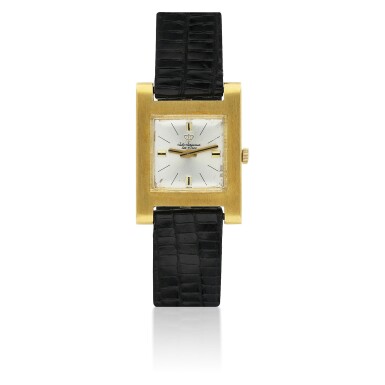 View full screen - View 1 of Lot 89. JULES JÜRGENSEN | A YELLOW GOLD RECTANGULAR WRISTWATCH CIRCA 1980.
