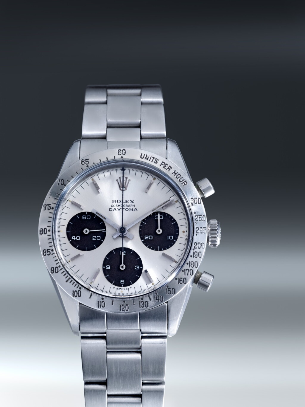 View full screen - View 1 of Lot 62. Reference 6239 Daytona | A stainless steel chronograph wristwatch with tropical registers and bracelet, Circa 1967 | 勞力士 6239 型號 Daytona | 精鋼計時鍊帶腕錶備棕色小錶盤,約1967年製.