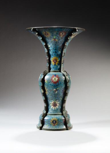 View full screen - View 1 of Lot 34. A cloisonné enamel 'lotus' archaistic vase, 17th century | 十七世紀 掐絲琺瑯蓮紋出戟花觚.