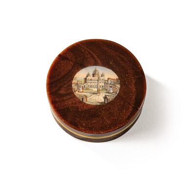 View full screen - View 1 of Lot 94. A FRENCH CIRCULAR AVENTURINE BOX INSERTED WITH A MICRO-MOSAIC REPRESENTING SAINT PETER OF ROME, THE GOLD MOUNTS, PIERRE-DENIS CHAUMONT, PARIS, 1788-1789 | BOÎTE RONDE EN AVENTURINE SERTIE D'UNE MICRO-MOSAÏQUE REPRÉSENTANT SAINT-PIERRE DE ROME, LA MONTURE EN OR PAR PIERRE-DENIS CHAUMONT, PARIS, 1788-1789.