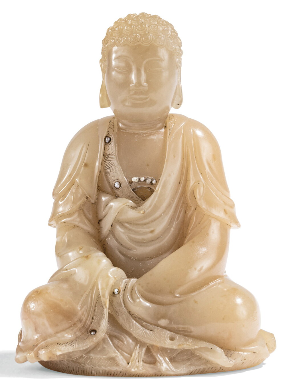 View full screen - View 1 of Lot 117. STATUETTE DE BOUDDHA EN STÉATITE DYNASTIE QING, FIN XVIIE - DÉBUT XVIIIE SIÈCLE | 清十七世紀末至十八世紀初 芙蓉石雕佛坐像 「周彬」款 | A soapstone carving of Buddha, incised Zhou Bing, Qing Dynasty, late 17th/early 18th century.