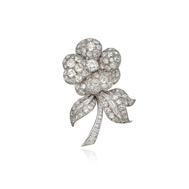View full screen - View 1 of Lot 38. Diamond Clip-Brooch, France.