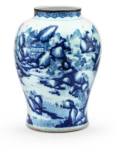View full screen - View 1 of Lot 13. RARE GRANDE POTICHE INSCRITE EN PORCELAINE BLEU BLANC DYNASTIE QING, ÉPOQUE KANGXI, DATÉE 1720 | 清康熙 1720年 青花題《醉翁亭记》山水人物圖將軍罐 | A rare large blue and white 'landscape' and inscribed jar, Qing Dynasty, Kangxi period, dated to the gengzi year (in accordance with 1720).