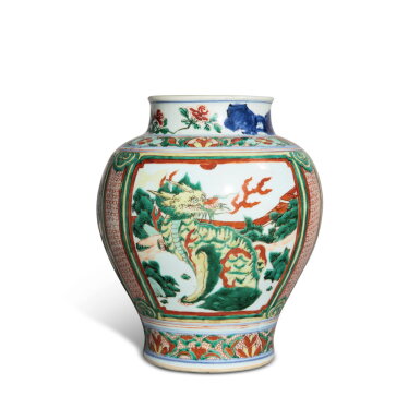 View full screen - View 1 of Lot 401. A wucai 'mythical beast' baluster jar, 17th century | 十七世紀 五彩開光瑞獸紋罐.