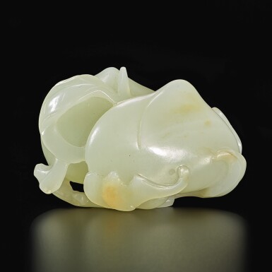 View full screen - View 1 of Lot 177. A white jade 'peach and bats' group Qing dynasty, Qianlong period | 清乾隆 白玉雕福壽雙全把件.