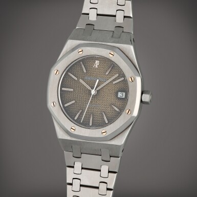 View full screen - View 1 of Lot 393. Royal Oak, Reference 14790ST | A stainless steel wristwatch with date and bracelet | Circa 1992.