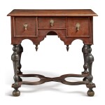 FINE WILLIAM AND MARY WALNUT DRESSING TABLE, BOSTON, MASSACHUSETTS, CIRCA 1715