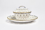 A Sèvres Porcelain Chestnut Basket and Cover on Stand (Marronnière à ozier tenant au plateau), circa 1760