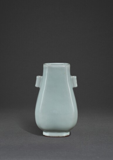 View full screen - View 1 of Lot 12. A Ru-glazed octagonal vase, Seal mark and period of Qianlong | 清乾隆 仿汝釉貫耳方壺 《大清乾隆年製》款.