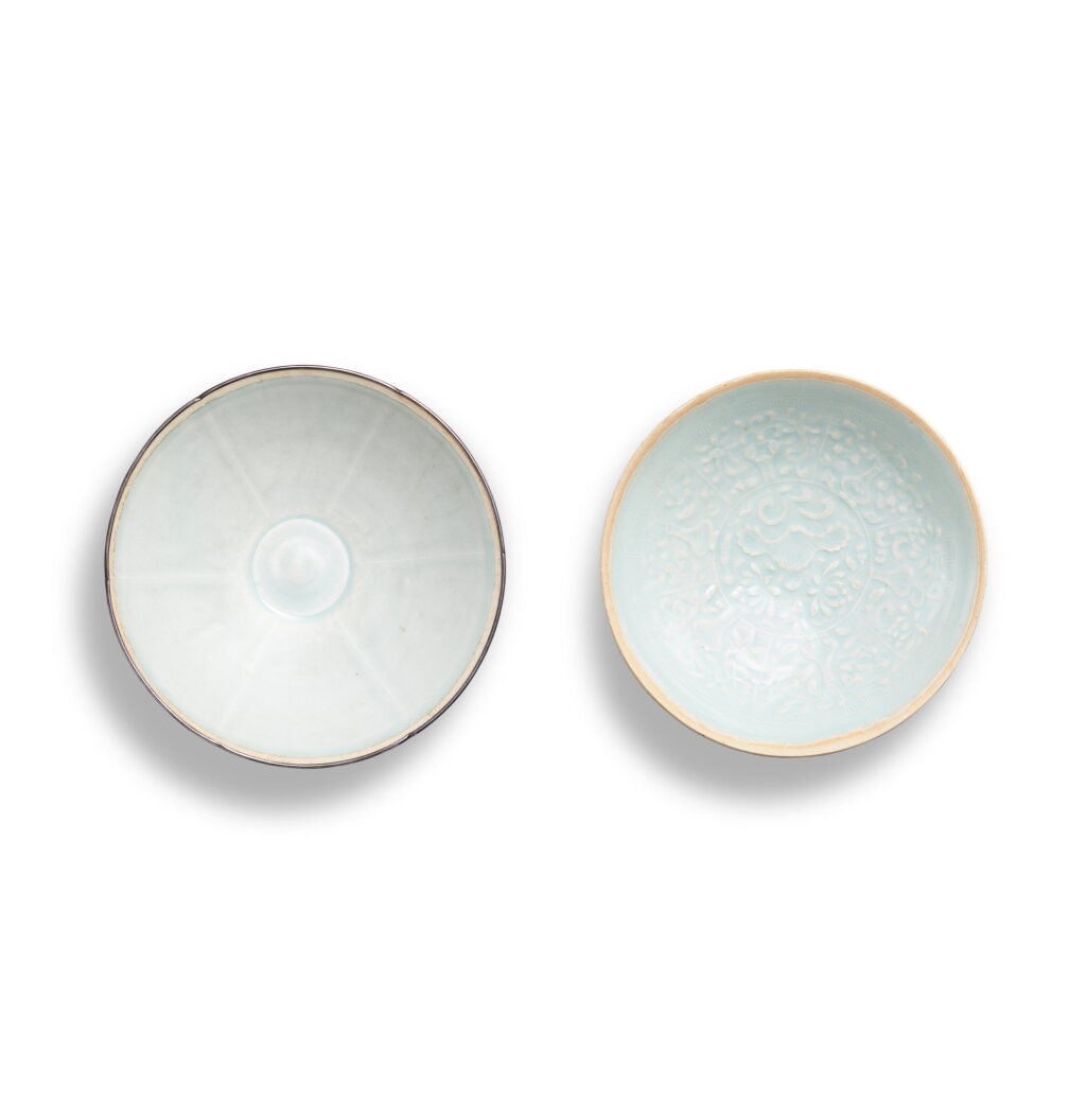 View full screen - View 1 of Lot 9541. Two qingbai-glazed bowls, Song dynasty | 宋 青白盌兩件.