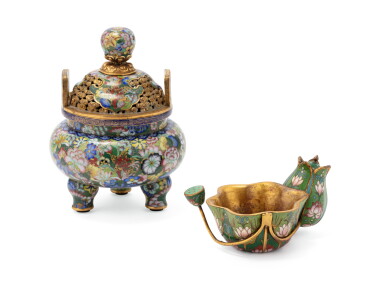 View full screen - View 1 of Lot 171. A gilt-bronze and cloisonné enamel tripod incense burner and 'lotus' washer Qing dynasty, 19th century | 清十九世紀 掐絲琺瑯熏爐及蓮花式洗一組兩件.
