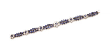 View full screen - View 1 of Lot 52. SAPPHIRE AND DIAMOND BRACELET (BRACCIALE IN ZAFFIRI E DIAMANTI).