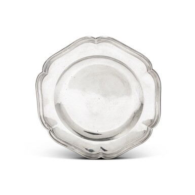 View full screen - View 1 of Lot 82. A silver dish from the Orloff service, Edme-Pierre Balzac, Paris, 1770-1771 | Assiette en argent provenant du service Orloff par Edme-Pierre Balzac, Paris, 1770-1771.