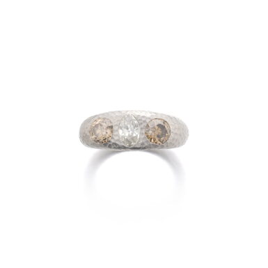 View full screen - View 1 of Lot 1175. Diamond ring, early 20th century.