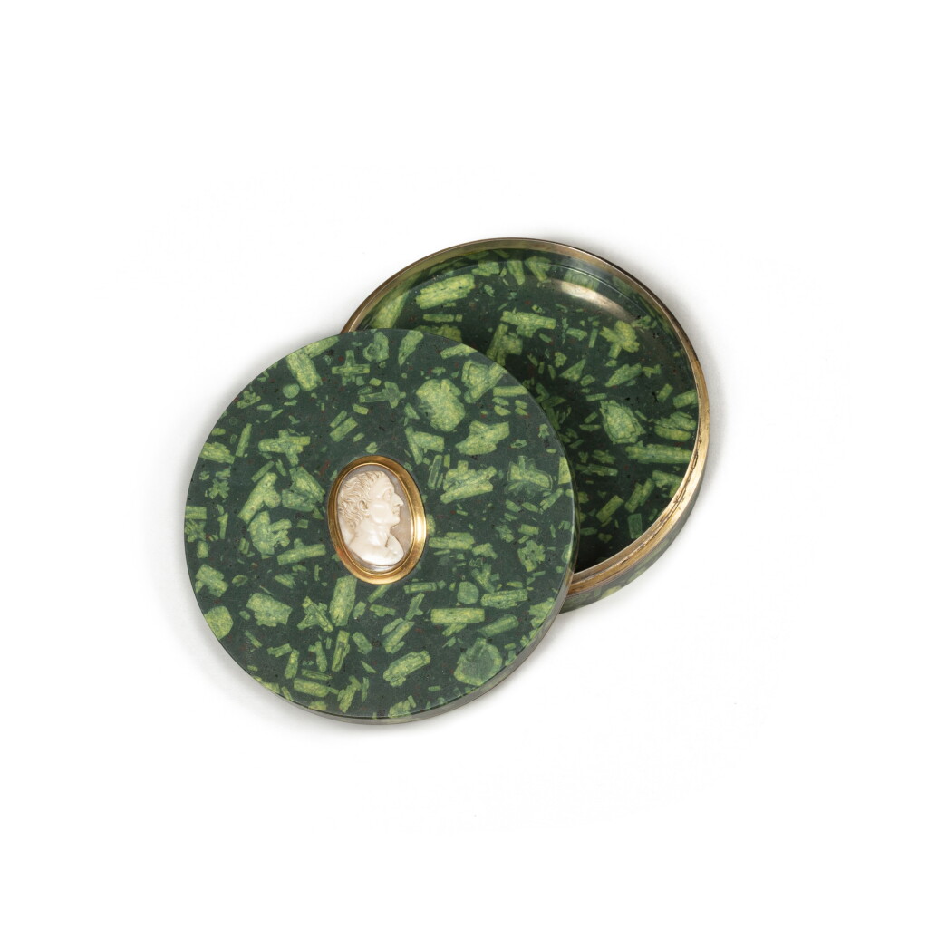 View full screen - View 1 of Lot 69. A green round porphyry box with silver mounts, Giacomo Sirletti, Rome, 1811 -1836 | Boîte ronde en porphyre vert montée en argent par Giacomo Sirletti, Rome, 1811-1836.