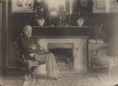 View full screen - View 1 of Lot 56. HUYSMANS, Joris-Karl. Deux portraits photographiques, l'un par Taponier. Tirages argentiques d'époque..